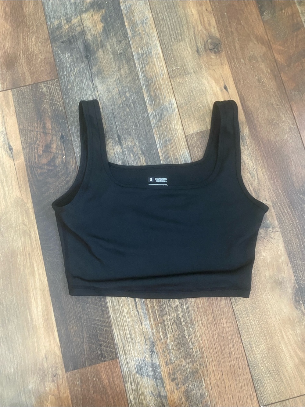 SHEIN Black Scoop Neck Crop Tank